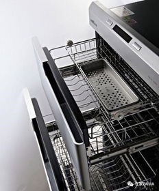 筷子发霉暗藏杀机 日常杂品中的健康陷阱